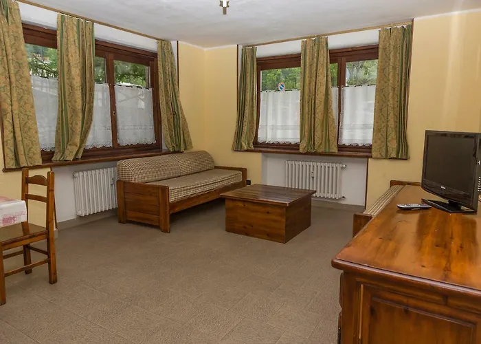 Hotel Clotes 3*